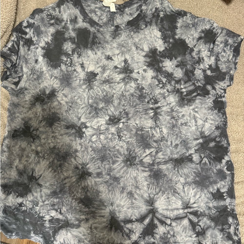Lululemon top